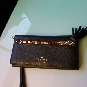 Gorgeous Kate Spade wristlet